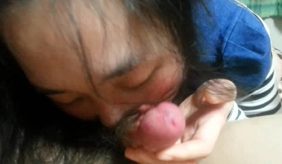 大学时和同居女友拍的性爱视频・没想到当初的女友这么骚